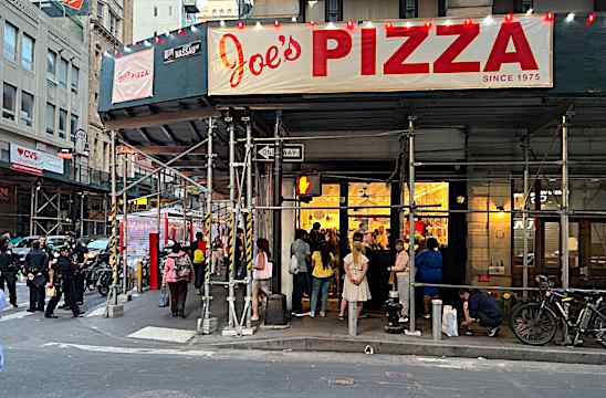 Joe's Pizza at Fulton Street