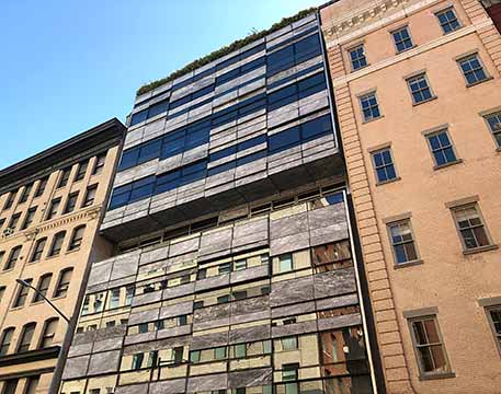 コンドミニアム