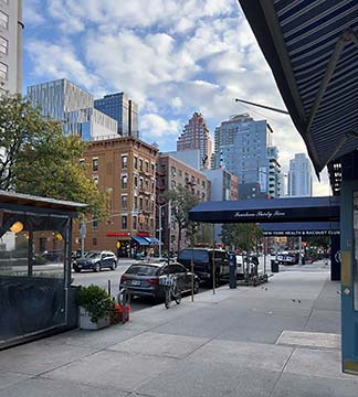 York Ave の 77 St 付近から南方向