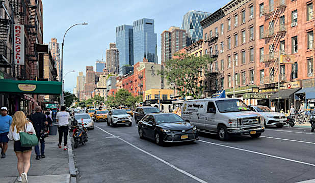 9th Aveを51丁目から北方向