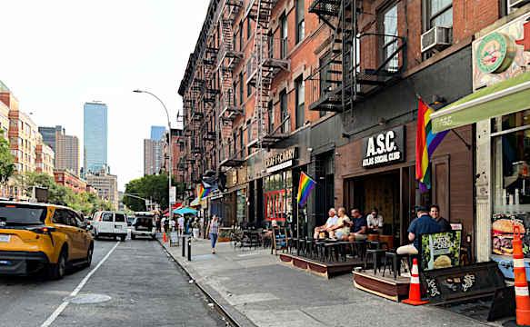 9th Aveを51丁目から南方向