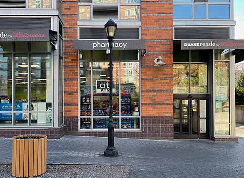 ドラッグストア